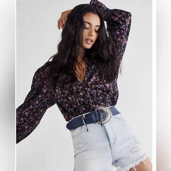 NWOT Free People Meant to Be Poets Sleeve Black Floral Cotton‎ Blouse Size Large - Picture 3 of 8